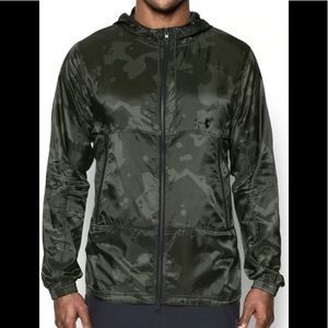 New Under Armour Pursuit Courtside Camo Jacket